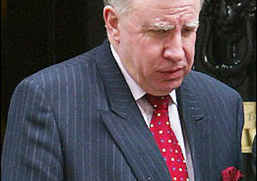 N.Ireland Protestant Cease-fire with Catholics Push Peace Dialogue Forward