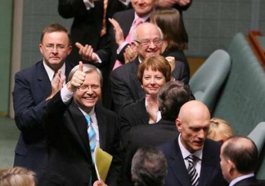 Australia's Rudd leads Labour to election win