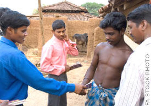 Bible Students Bring Hope to Factory Workers