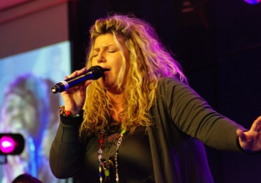 Worship leaders seek revival in UK churches