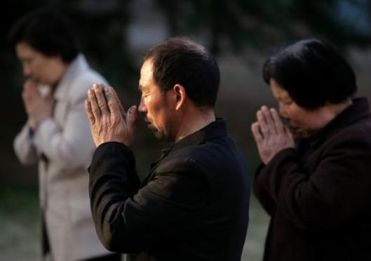 Christian youths 'cry out' for persecuted believers