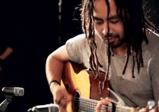 Hillsong launches YouTube videos to help musicians learn new songs