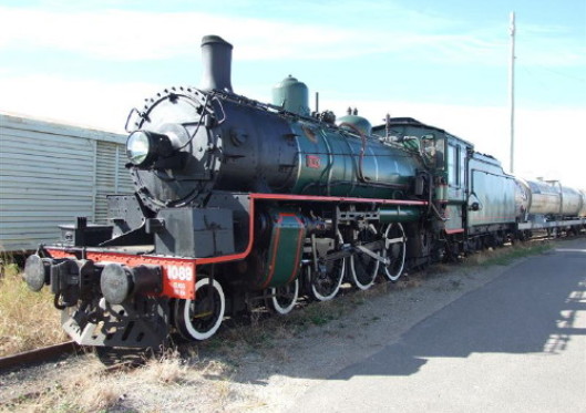 Footplate Padre tells the story of the clever guard and the locomotive crew who welcomed his prudence