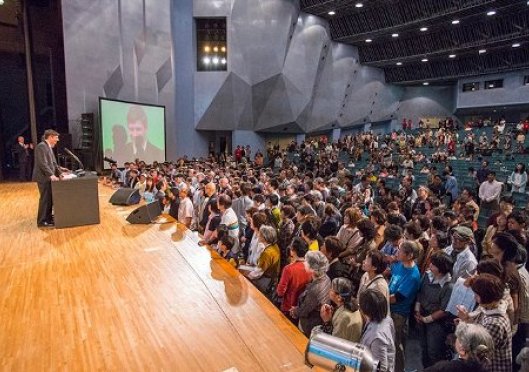 Evangelist Will Graham preaches the gospel in earthquake devastated Fukushima