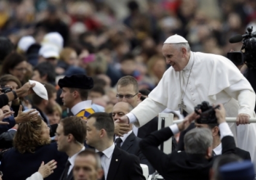 Pope Francis and President Obama meet for the first time