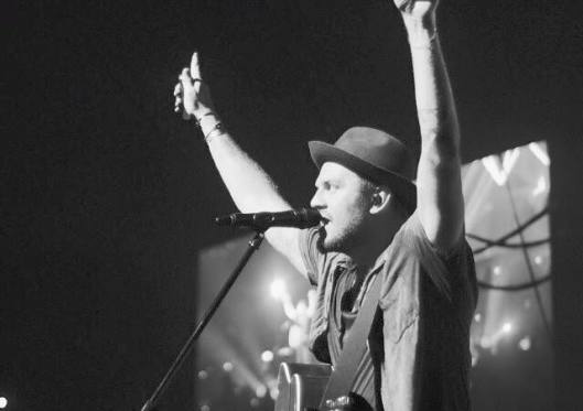 Hillsong pastor: If you don't like our song, don't sing it