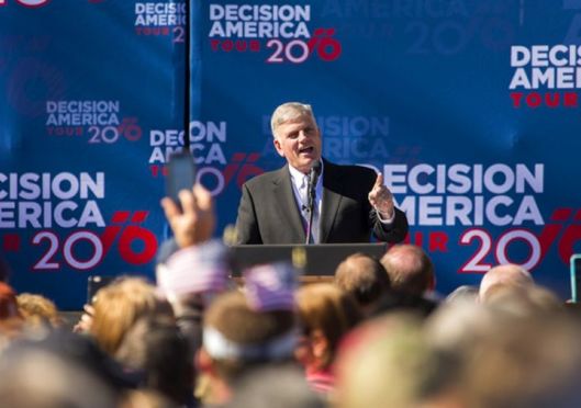 Franklin Graham launches another attack on Islam, blames Muslims for Christian persecution