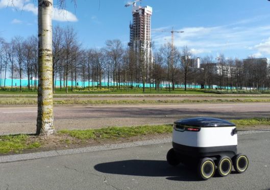 'Starship' robot will deliver your lunch starting this month