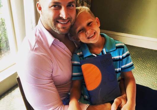 Tim Tebow celebrates birthday, shares photo with nephew 'identifying with Jesus'