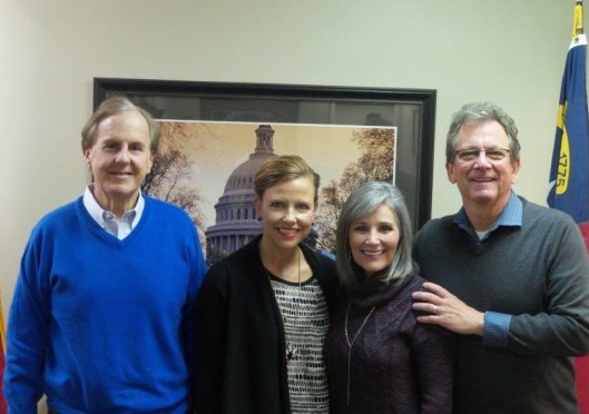 Churches should reach out to Muslim refugees with love, Christian author says